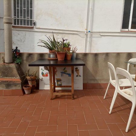 Aparteasy - Central Gracia Apartments Barcelona Eksteriør billede