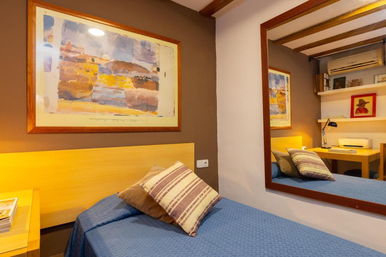 Aparteasy - Central Gracia Apartments Barcelona Eksteriør billede