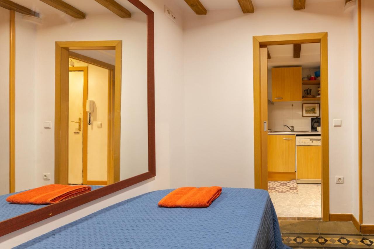 Aparteasy - Central Gracia Apartments Barcelona Eksteriør billede