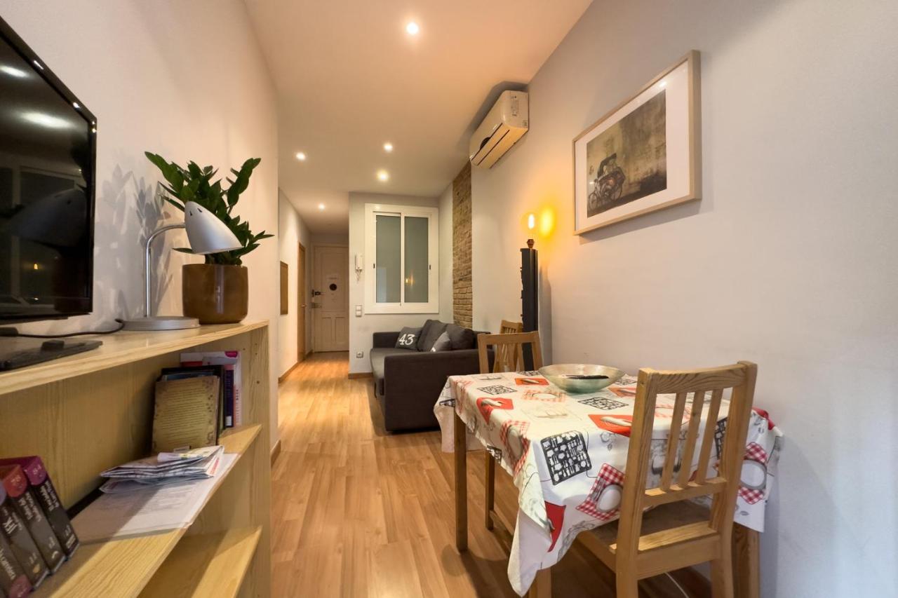 Aparteasy - Central Gracia Apartments Barcelona Eksteriør billede