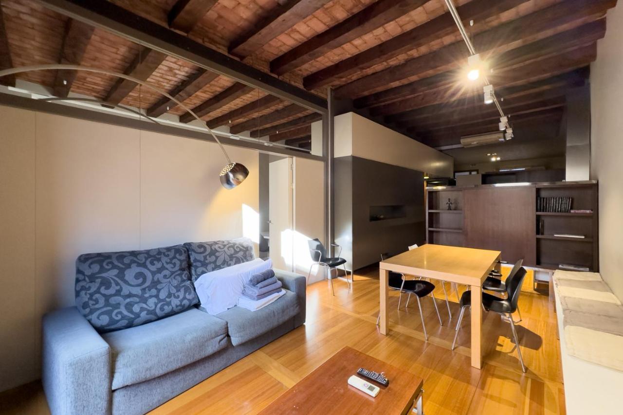 Aparteasy - Central Gracia Apartments Barcelona Eksteriør billede